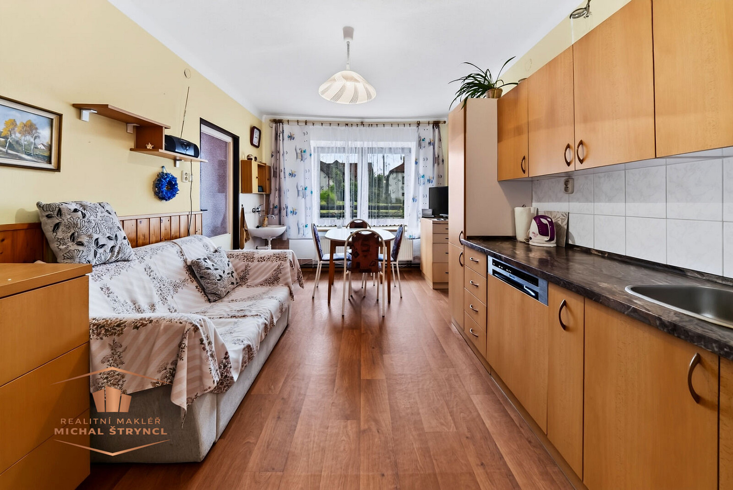 Prodej domu 89 m² s pozemkem 422 m² – fotografie 2