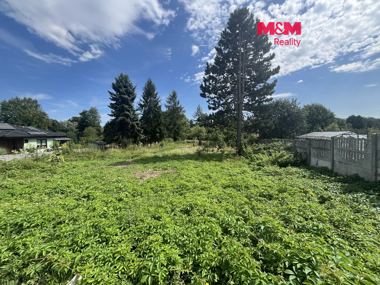 Prodej stavebního pozemku 1 239 m²