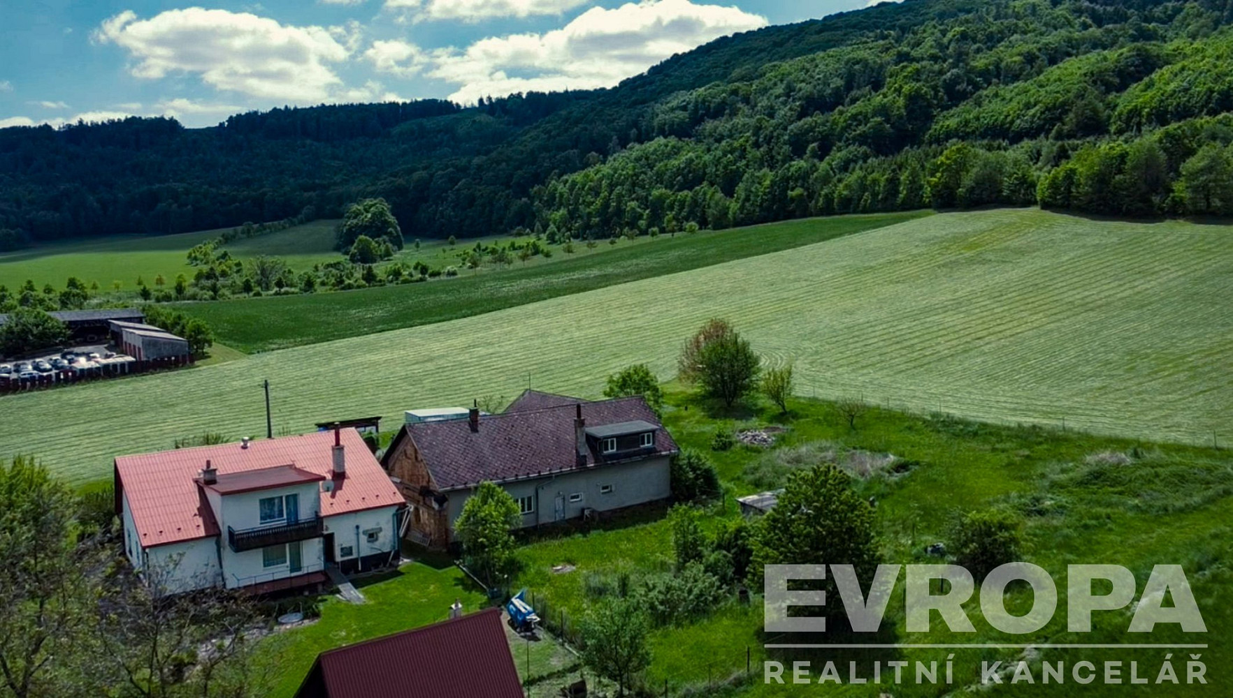 Prodej domu 362 m² s pozemkem 3 008 m²