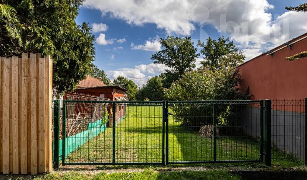 Prodej domu 240 m² s pozemkem 2 125 m², Bečice – náhled fotky 34