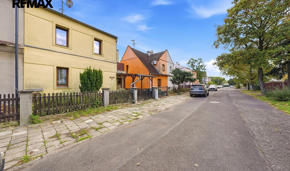 Prodej domu 100 m² s pozemkem 272 m², Chomutov – náhled fotky 27