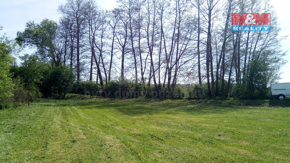 Prodej stavebního pozemku 1 736 m² – pohled 4