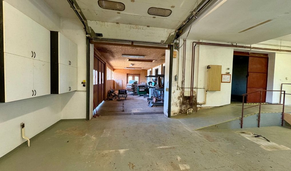 Prodej výrobních prostor 370 m², Řehenice – náhled fotky 9