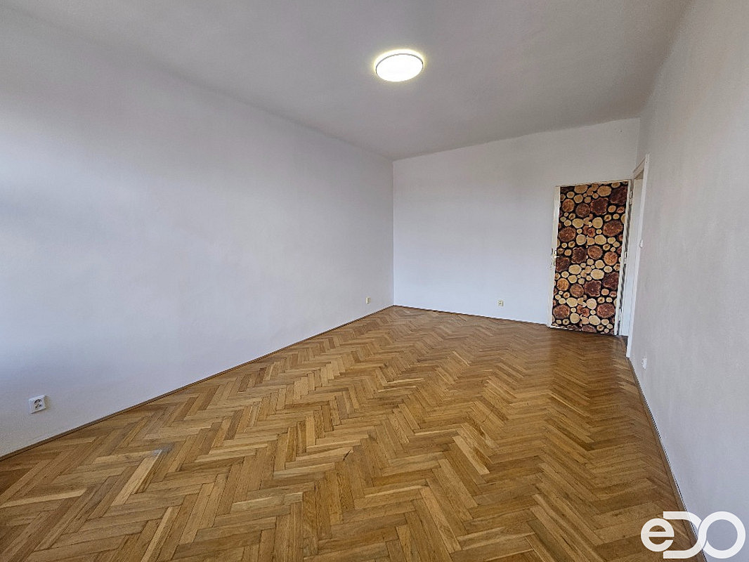 Pronájem bytu 2+kk 73 m² – fotografie 4