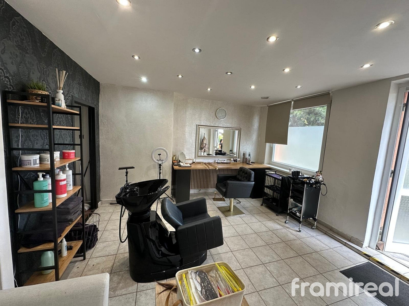 Pronájem obchodních prostor 34 m² — photo 2