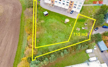 Prodej pozemku 715 m², Hradec Králové