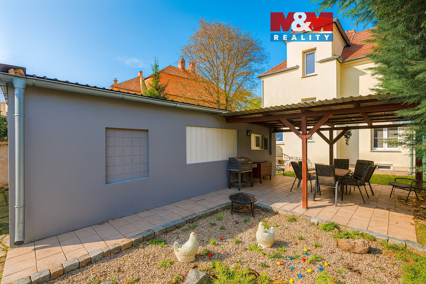 Prodej domu 270 m² s pozemkem 609 m²