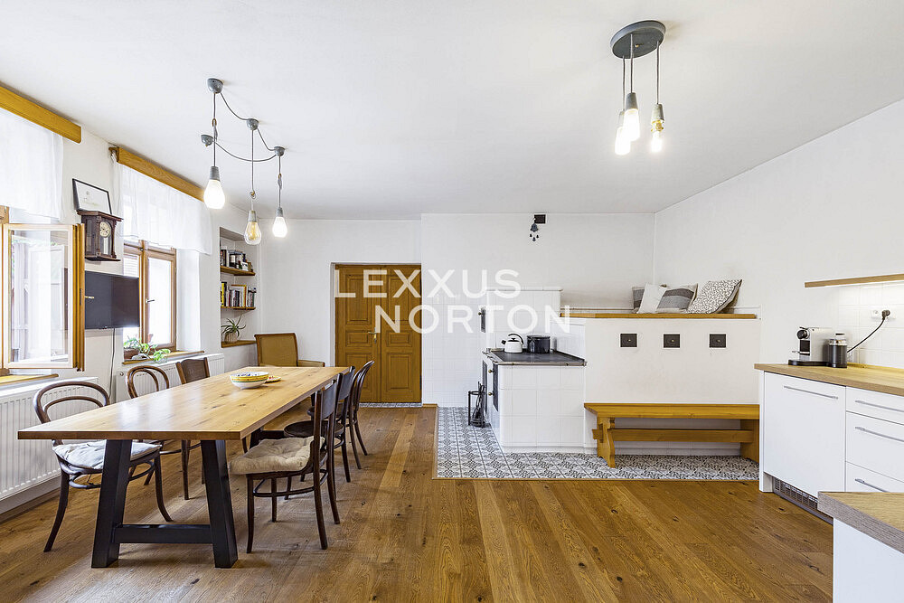 Prodej domu 450 m² s pozemkem 3 709 m² — photo 2