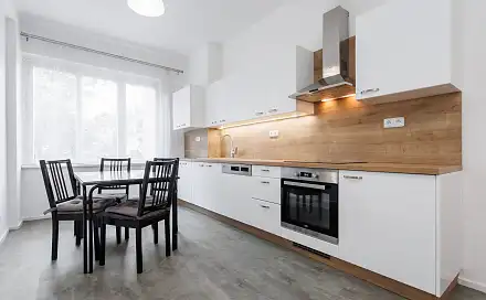 Pronájem bytu 1+kk 97 m²