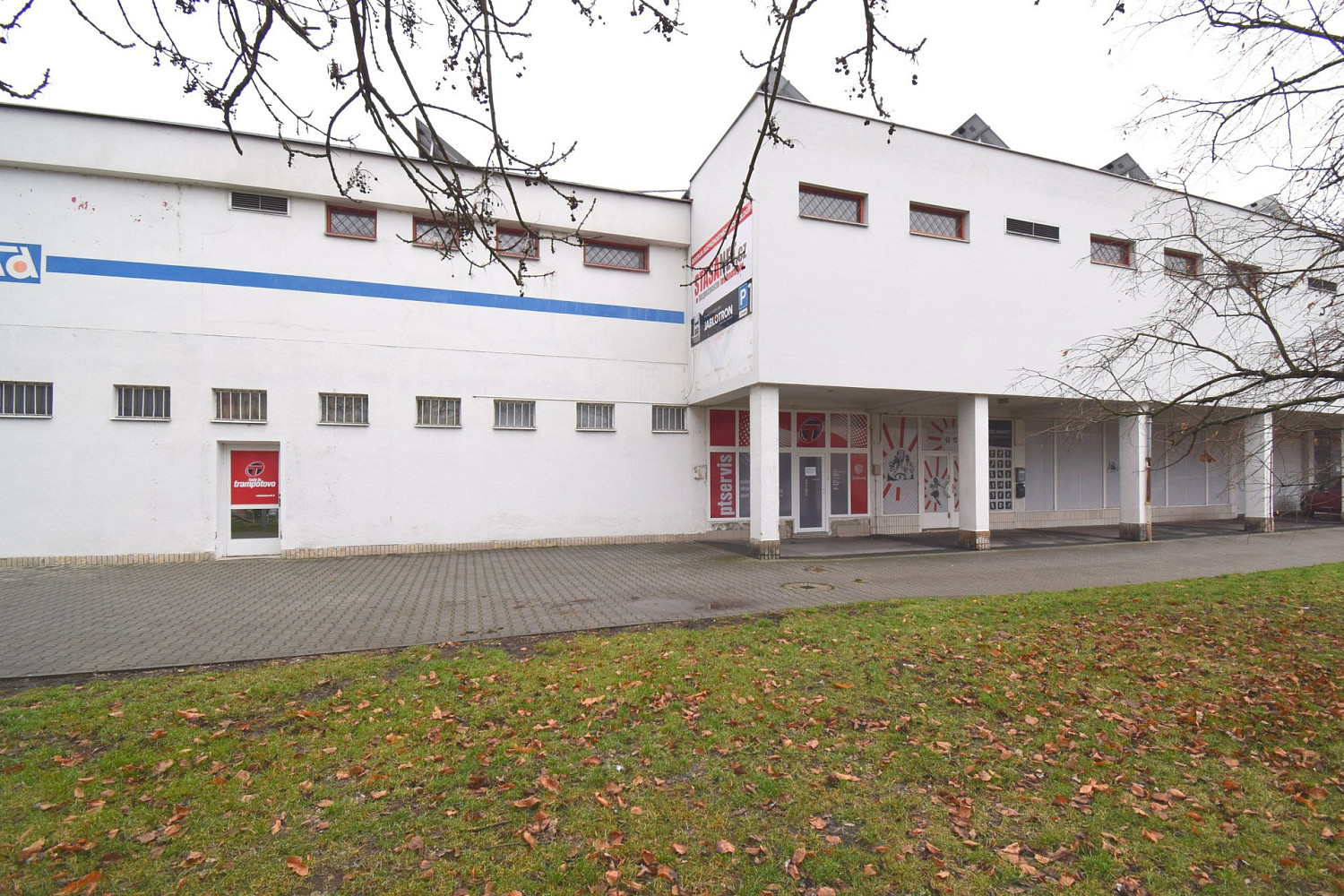 Pronájem skladovacích prostor 300 m²