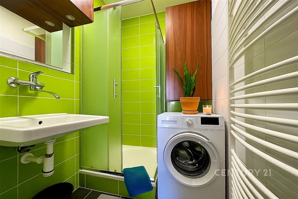 Pronájem pokoje 67 m² — photo 3