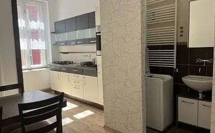 Pronájem bytu 1+1 32 m², U Santošky, Praha 5 - Smíchov