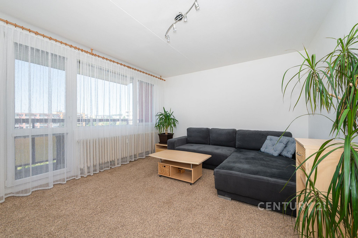 Pronájem bytu 3+1 71 m² – fotografie 2