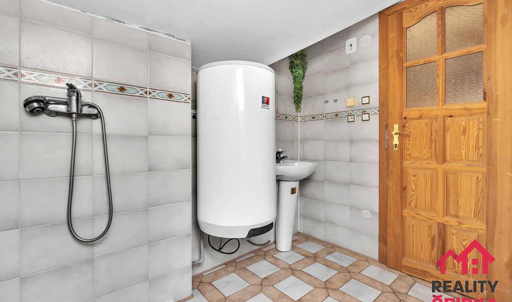 Prodej domu 150 m² s pozemkem 1 636 m², Horní Čermná – náhled fotky 13