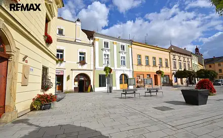Prodej domu 307 m² s pozemkem 989 m², Masarykovo nám., Uničov, okres Olomouc