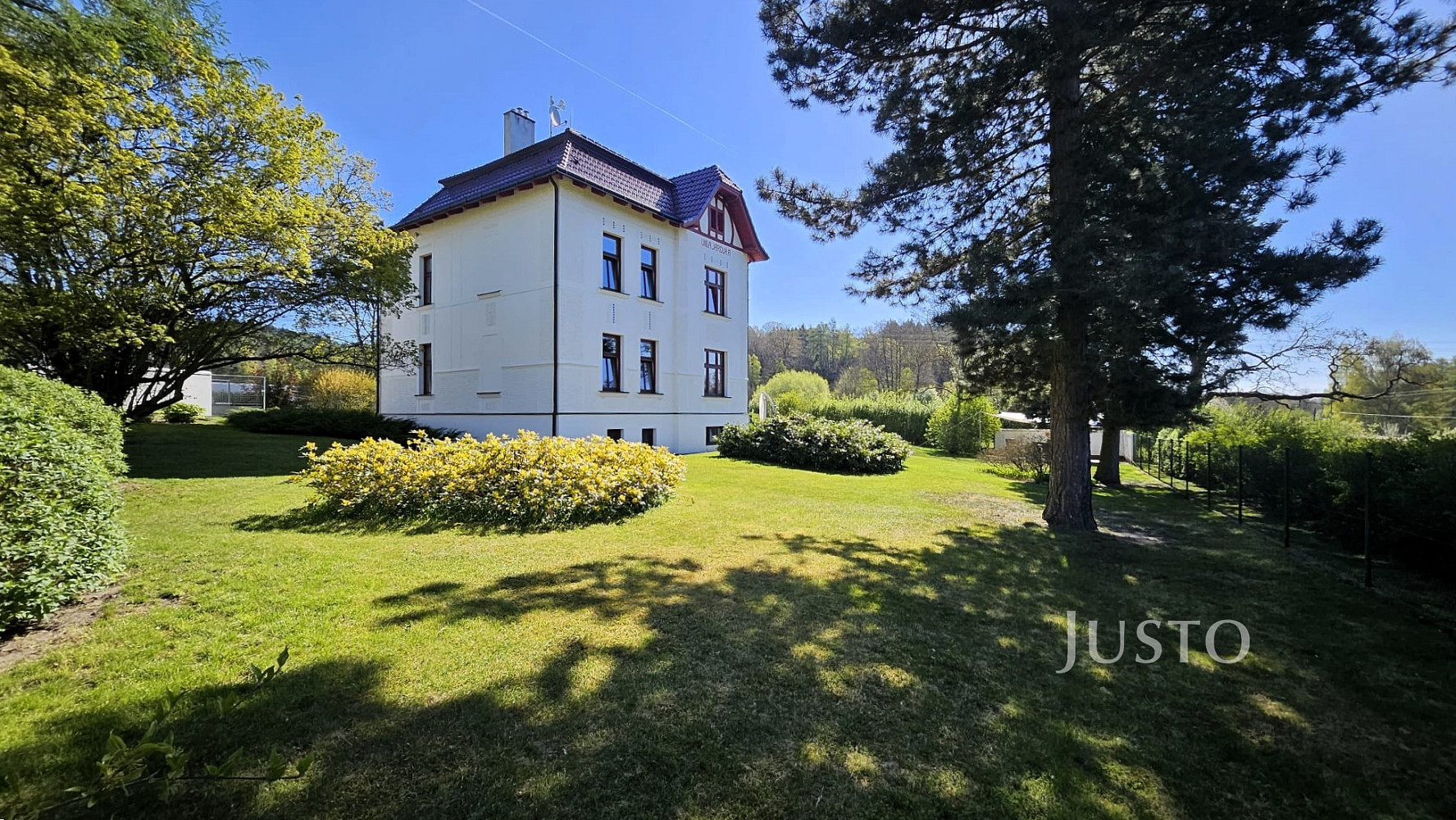 Prodej domu 257 m² s pozemkem 1 742 m² – fotografie 2