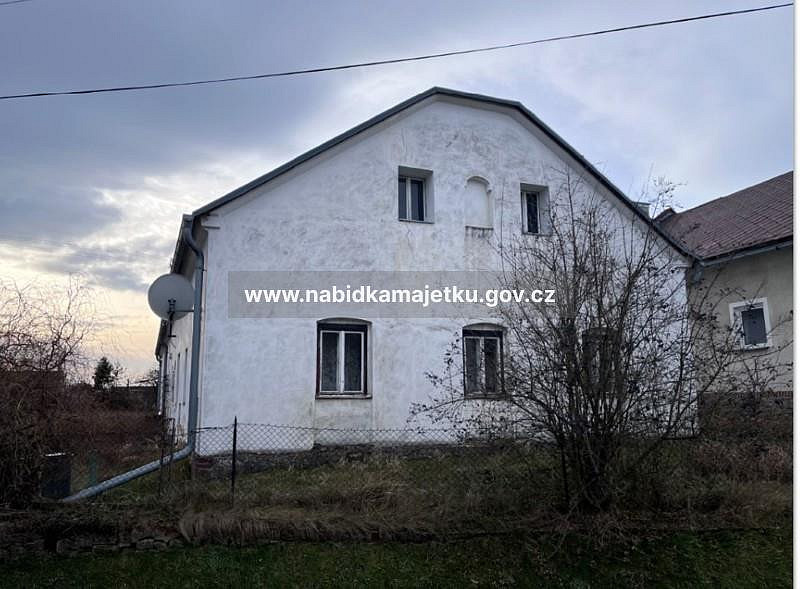 Prodej domu 383 m² s pozemkem 1 549 m²