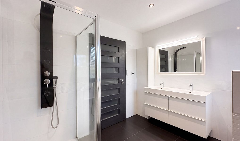 Prodej domu 160 m² s pozemkem 821 m², Statenice – náhled fotky 10