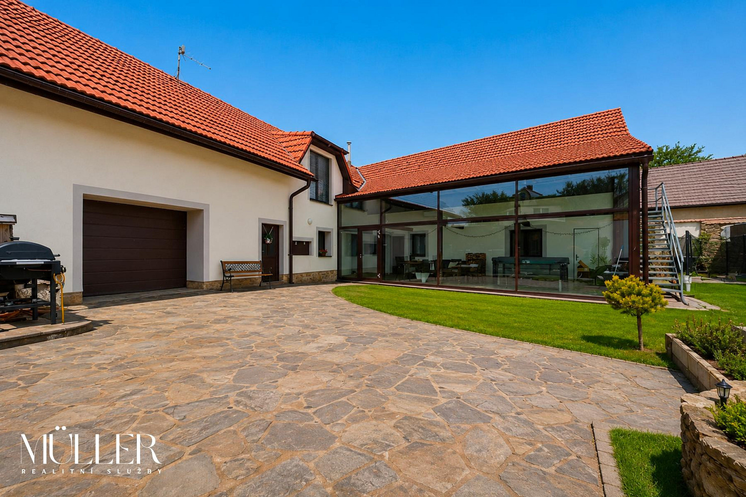 Prodej domu 288 m² s pozemkem 677 m²