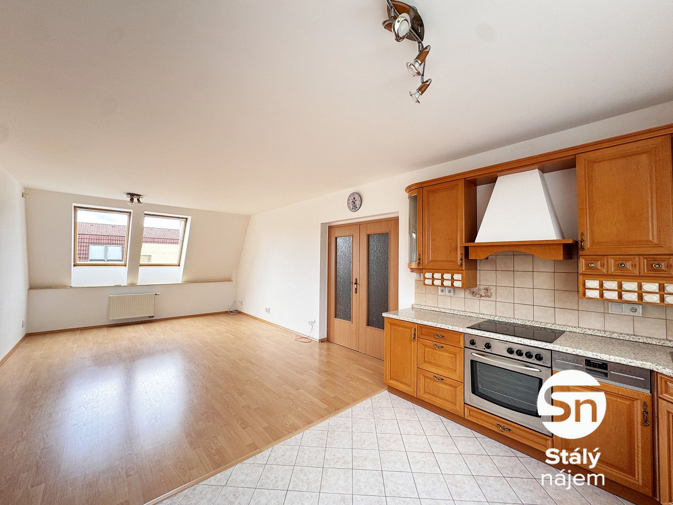 Pronájem bytu 3+kk 80 m² – fotografie 3