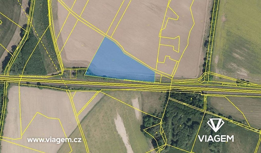Prodej pole 1 345 m², Pardubice – náhled fotky 4