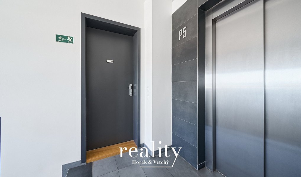 Pronájem bytu 4+kk 127 m², Jihlava – náhled fotky 33