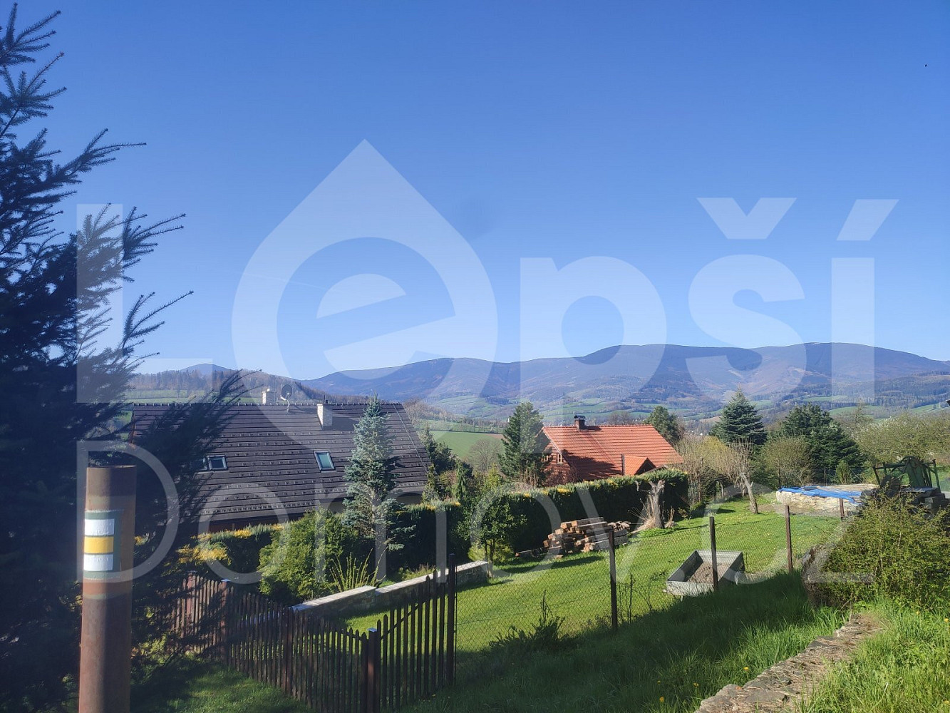 Prodej stavebního pozemku 420 m²