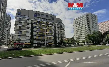 Pronájem bytu 1+kk 42 m²