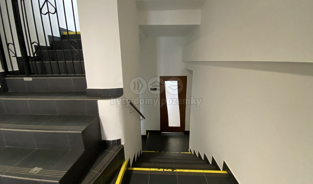 Pronájem obchodních prostor 80 m², Jablonec nad Nisou – náhled fotky 7