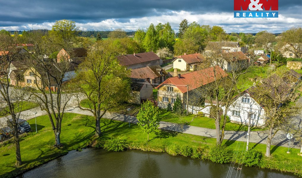 Prodej domu 188 m² s pozemkem 1 079 m², Nepoměřice – náhled fotky 18