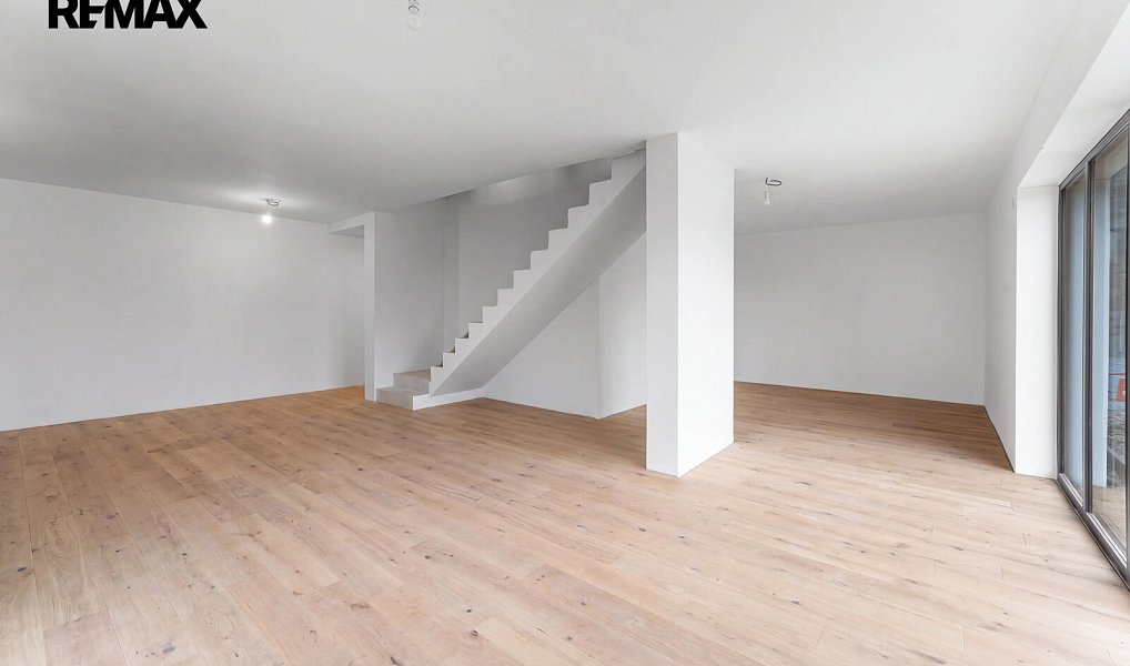 Prodej bytu 4+kk 149 m², Kly – náhled fotky 4