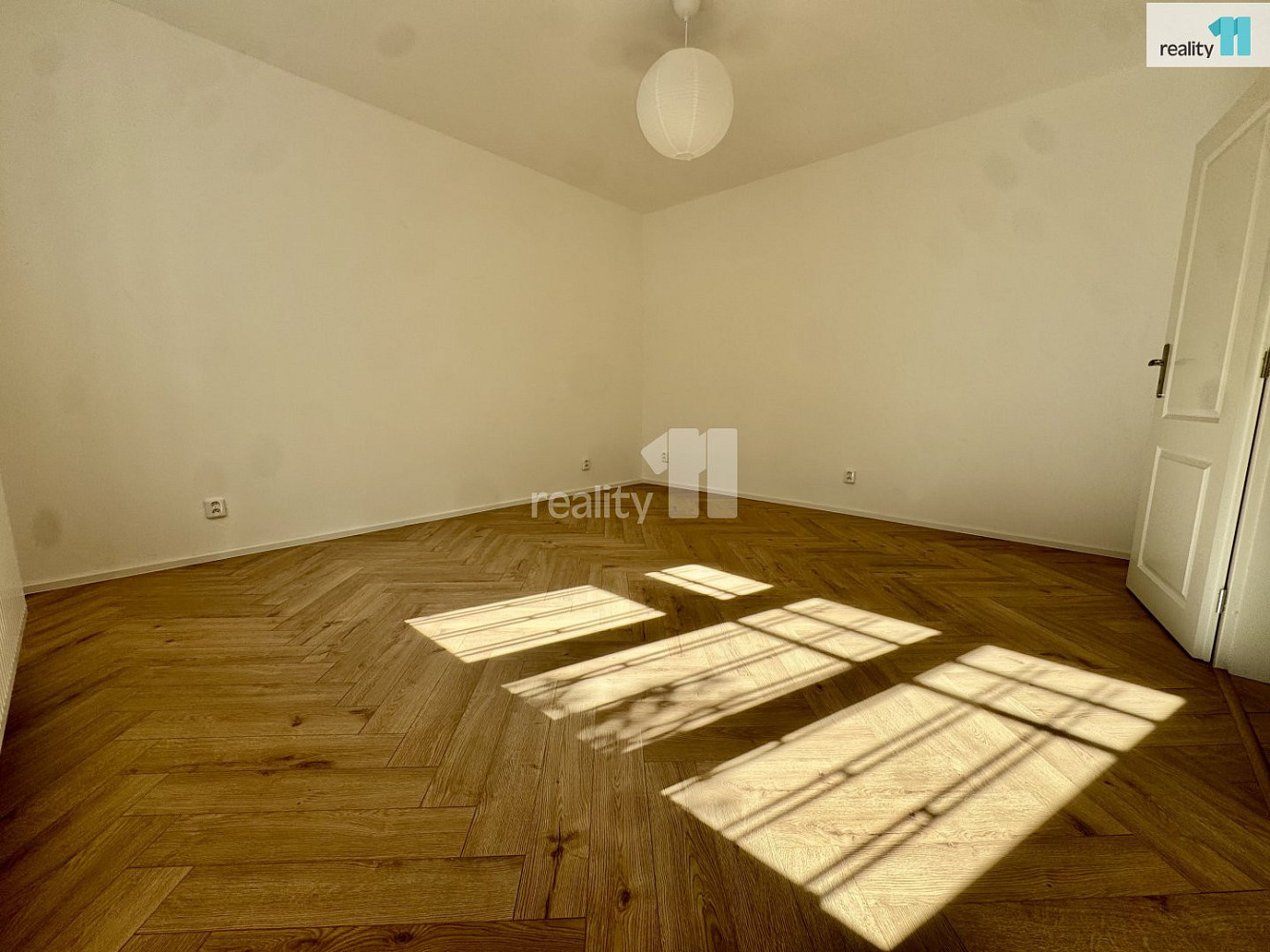 Pronájem bytu 2+1 64 m² – fotografie 2