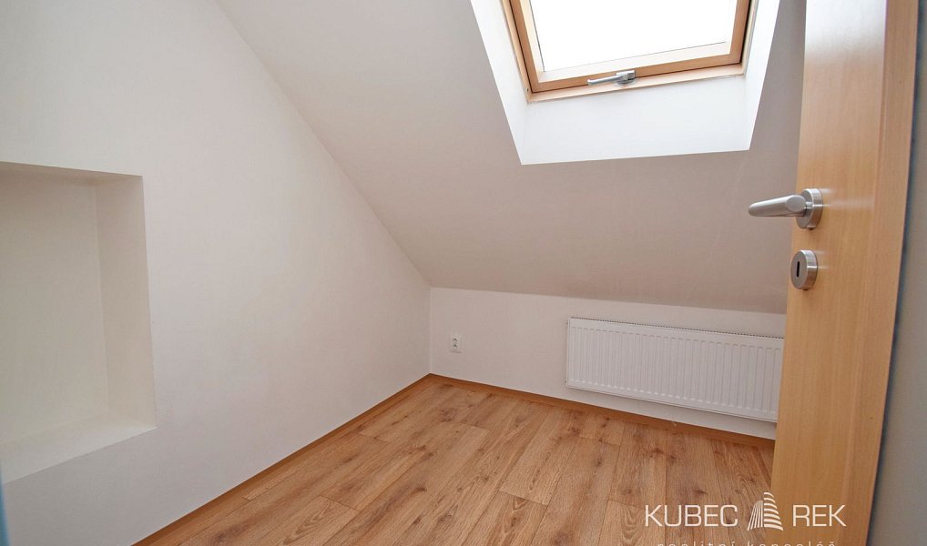 Pronájem bytu 2+kk 76 m², Tábor – náhled fotky 3
