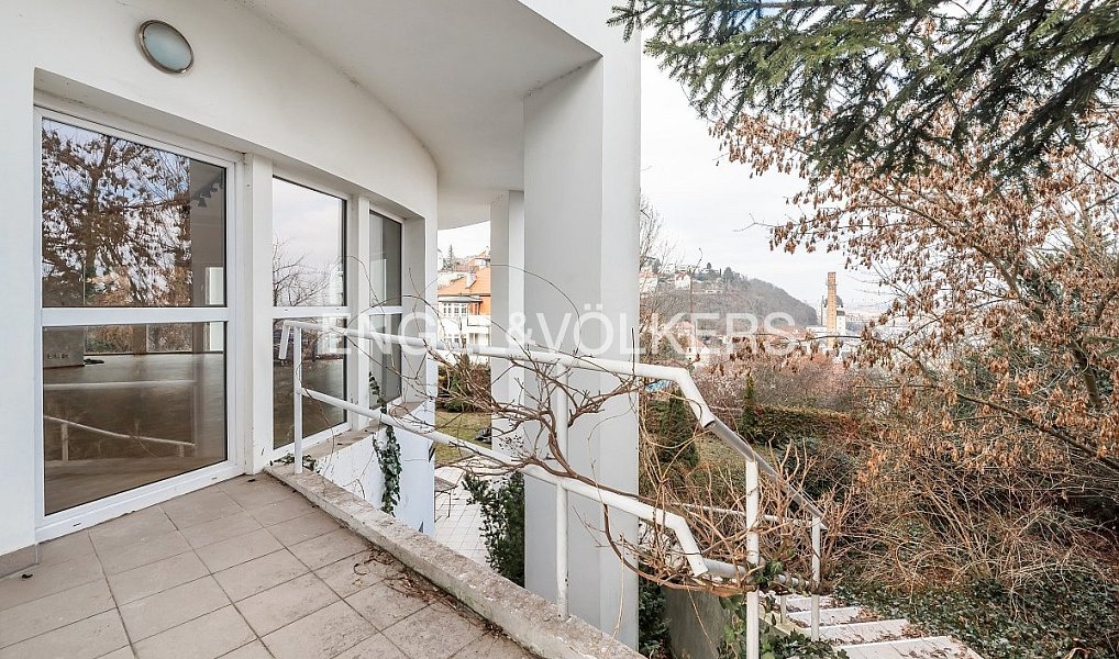 Pronájem domu 801 m² s pozemkem 1 299 m², Praha – náhled fotky 8