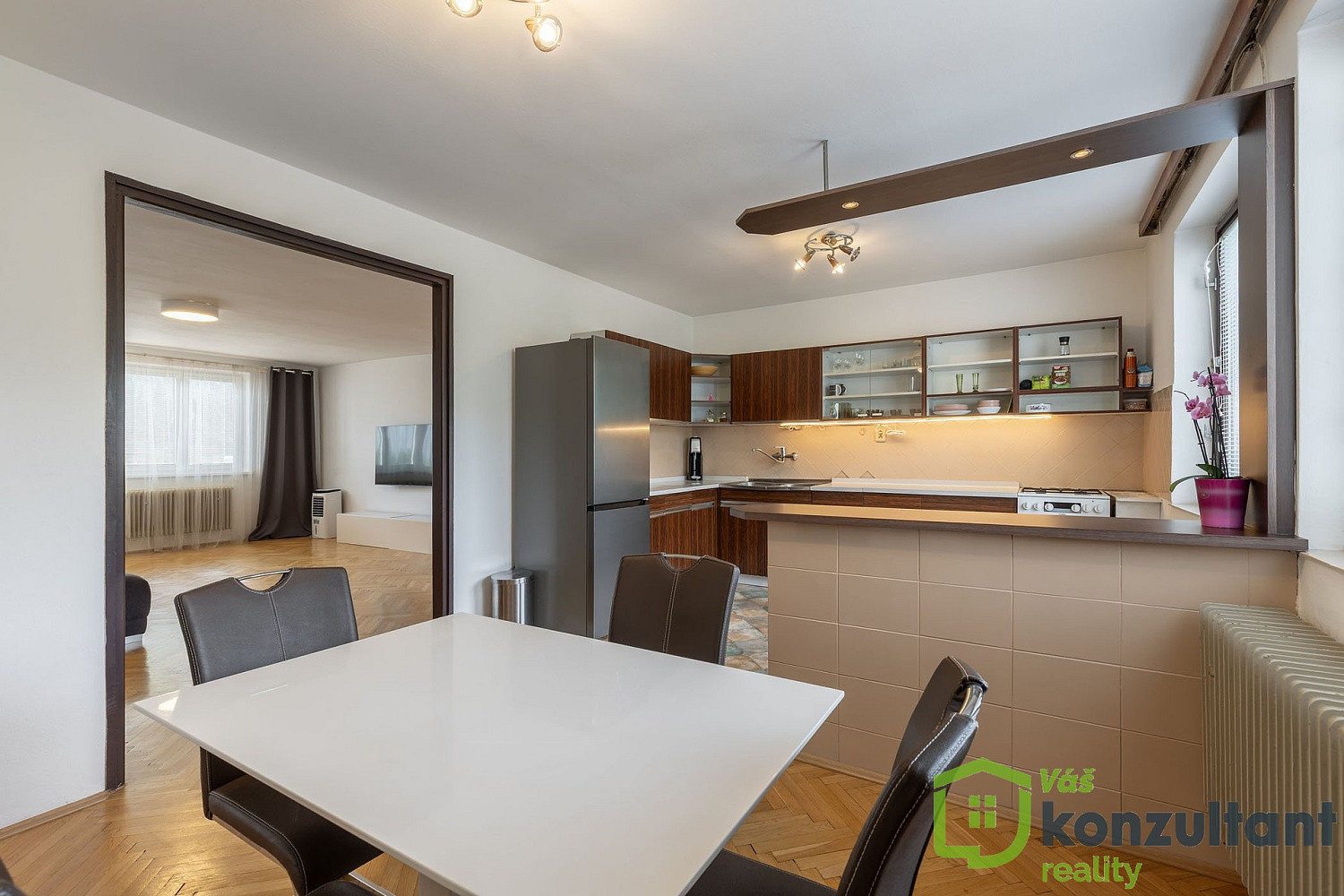 Prodej domu 313 m² s pozemkem 2 133 m² – fotografie 4