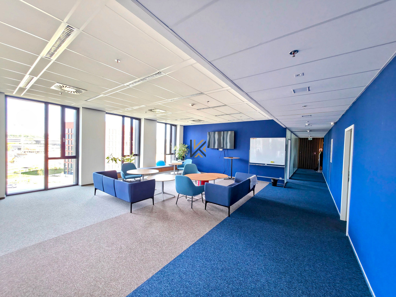 Pronájem kanceláře 564 m²