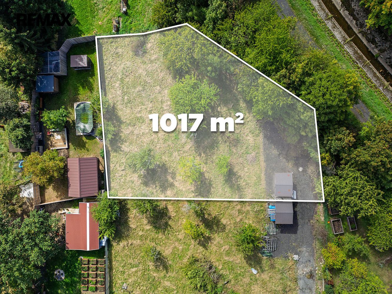 Prodej stavebního pozemku 1 017 m²