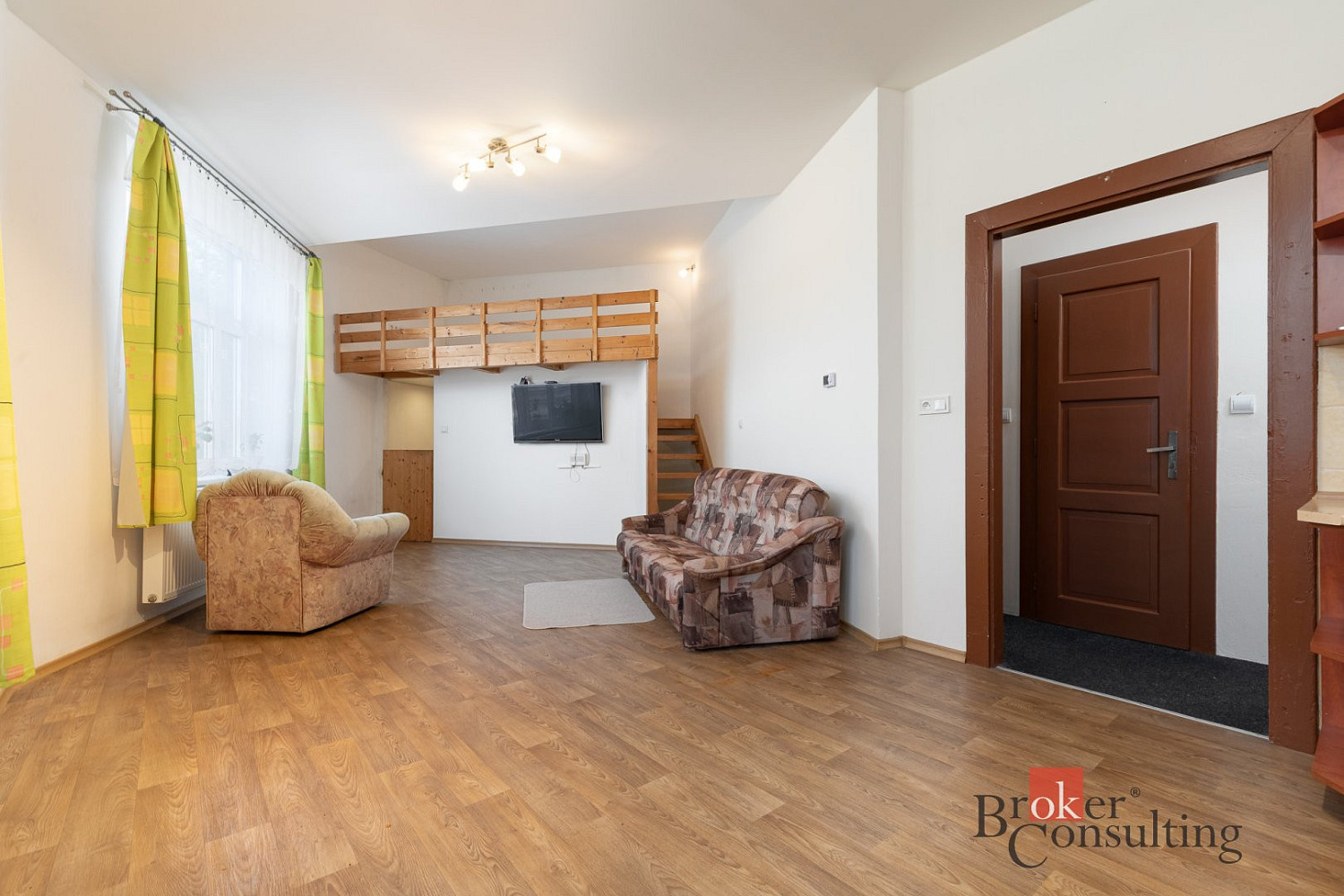Prodej bytu 2+1 63 m² — photo 2