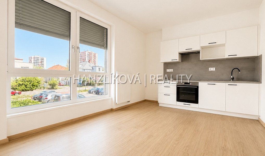 Pronájem bytu 1+kk, 24 m², České Budějovice 3 - České Budějovice, České Budějovice