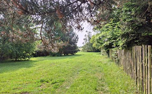 Prodej stavebního pozemku 800 m², Na Pazderně, Tuchoměřice, okres Praha-západ