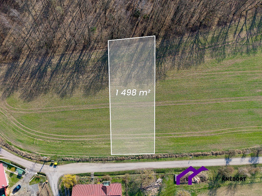 Prodej stavebního pozemku 1 498 m²