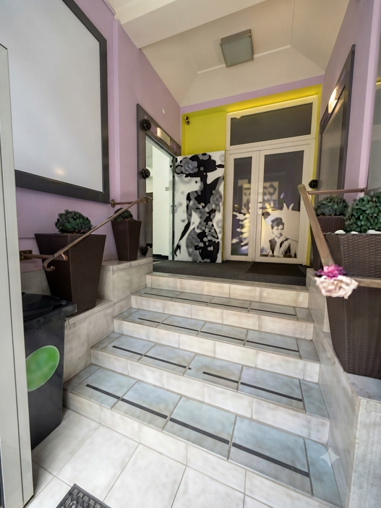 Pronájem kanceláře 68 m² – fotografie 2