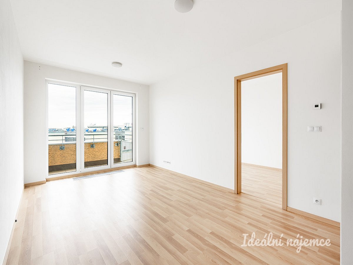Pronájem bytu 2+kk 51 m² - Widok 2