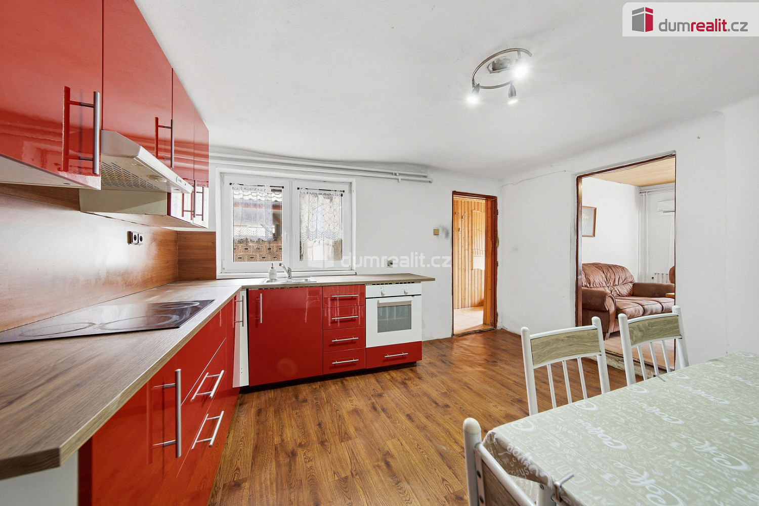 Prodej domu 90 m² s pozemkem 270 m²
