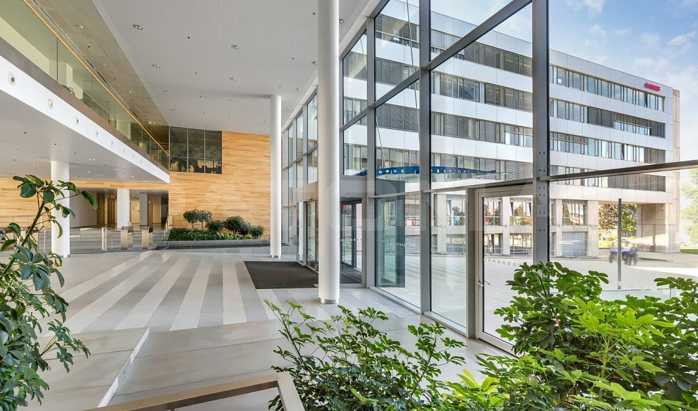 Pronájem kanceláře 402 m², Praha – náhled fotky 2