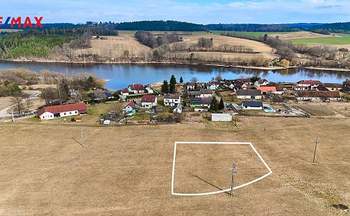 Prodej stavebního pozemku 2 072 m², Hluboká nad Vltavou, okres České Budějovice