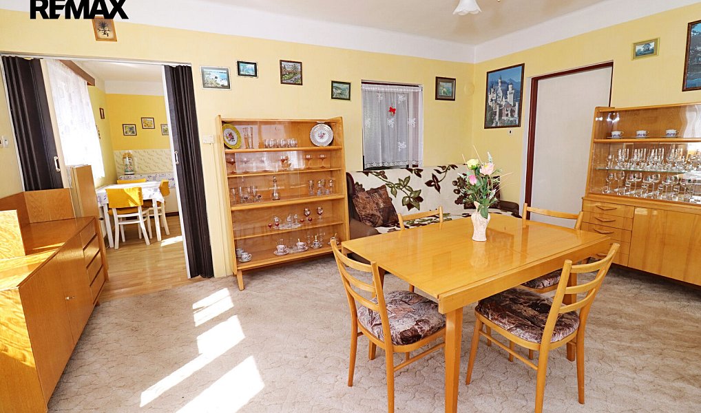 Prodej domu 144 m² s pozemkem 669 m², Chrast – náhled fotky 9