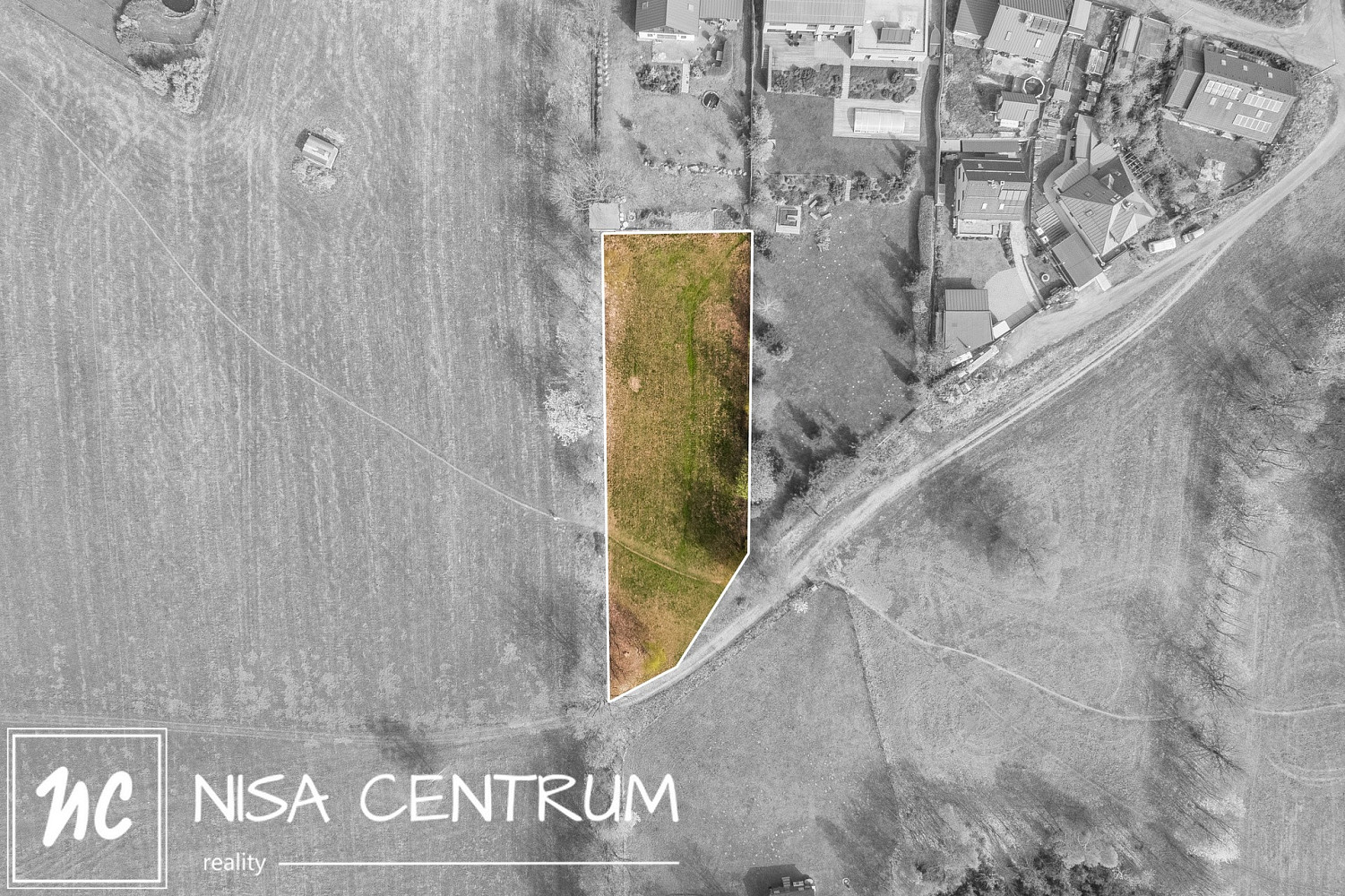 Prodej stavebního pozemku 2 075 m² – pohled 6