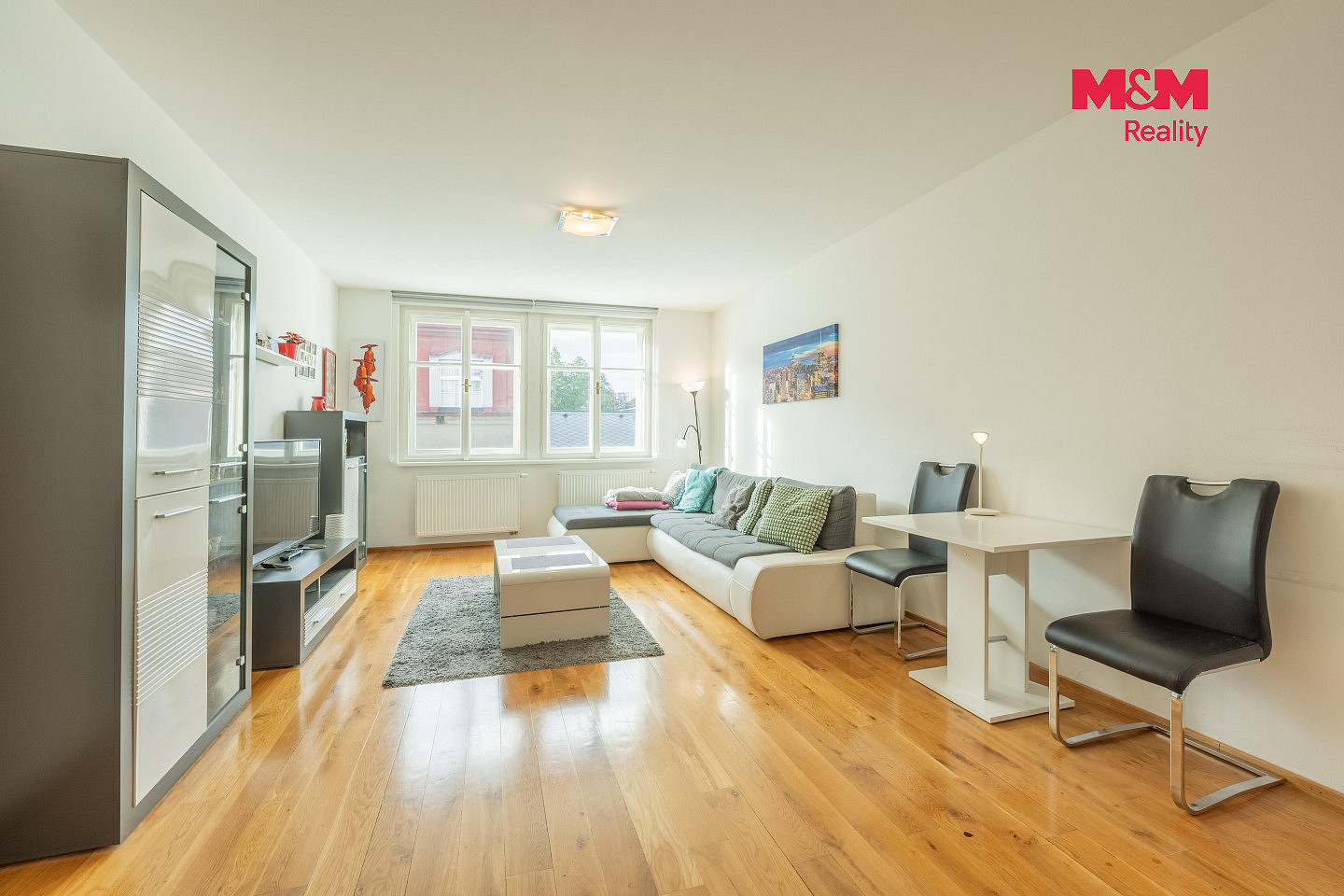 Pronájem bytu 2+kk 64 m² – fotografie 3