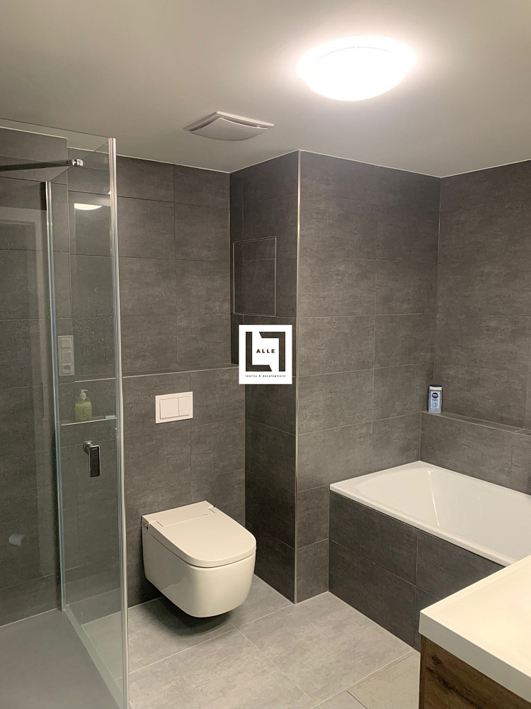 Pronájem bytu 3+kk 82 m² — photo 3
